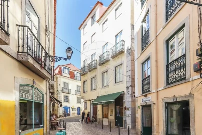 Apartamento T2 para Venda em Santa Maria Maior