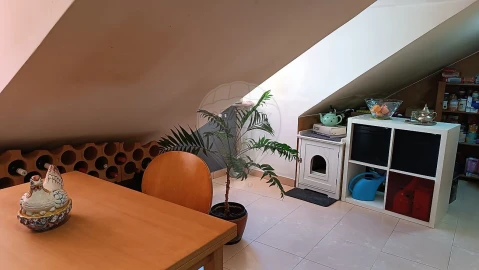 Apartamento T2 para Venda em Santa Maria Maior