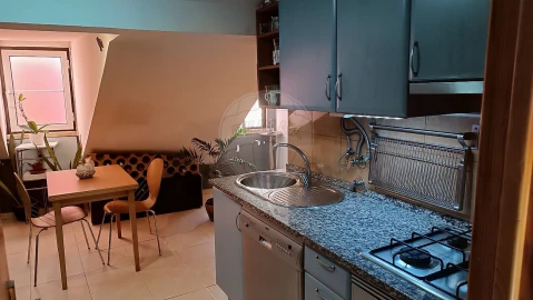 Apartamento T2 para Venda em Santa Maria Maior