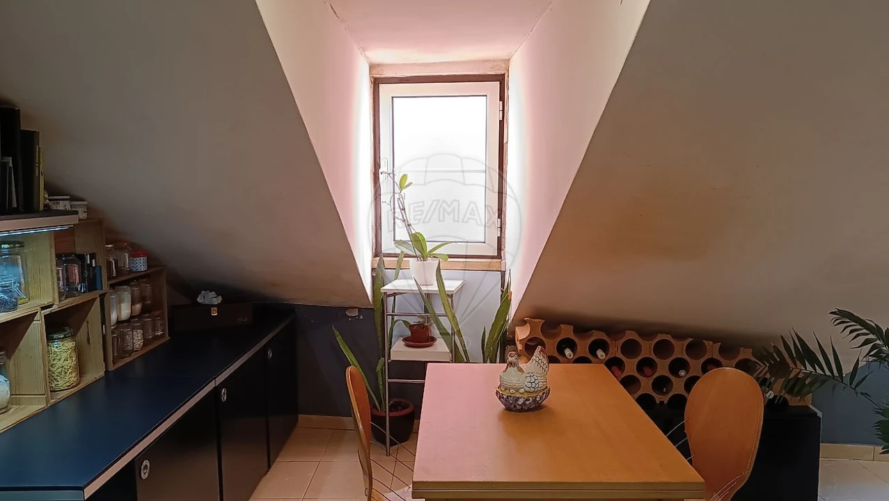 Apartamento T2 para Venda em Santa Maria Maior Foto 4