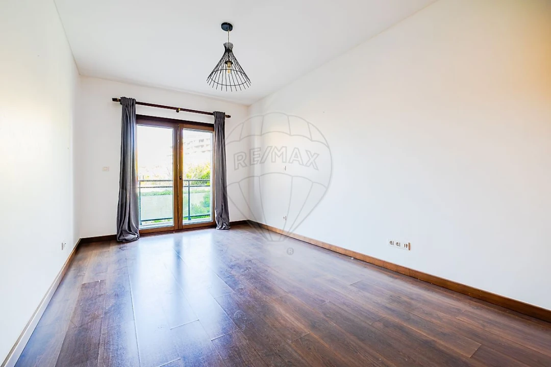 Apartamento T3 para Venda em Alverca do Ribatejo e Sobralinho Foto 24