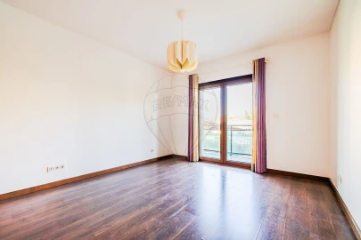 Apartamento T3 para Venda em Alverca do Ribatejo e Sobralinho