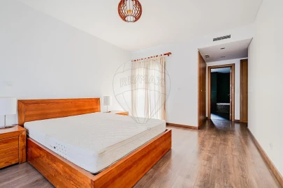 Apartamento T3 para Venda em Alverca do Ribatejo e Sobralinho