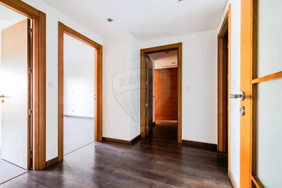 Apartamento T3 para Venda em Alverca do Ribatejo e Sobralinho