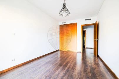 Apartamento T3 para Venda em Alverca do Ribatejo e Sobralinho