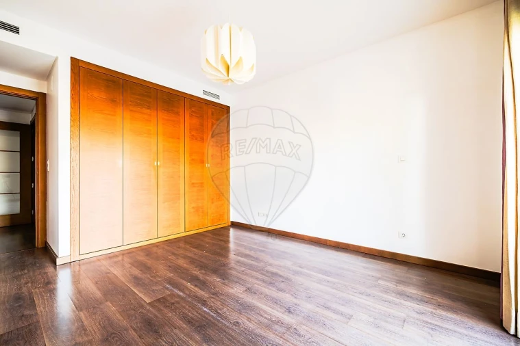 Apartamento T3 para Venda em Alverca do Ribatejo e Sobralinho Foto 23