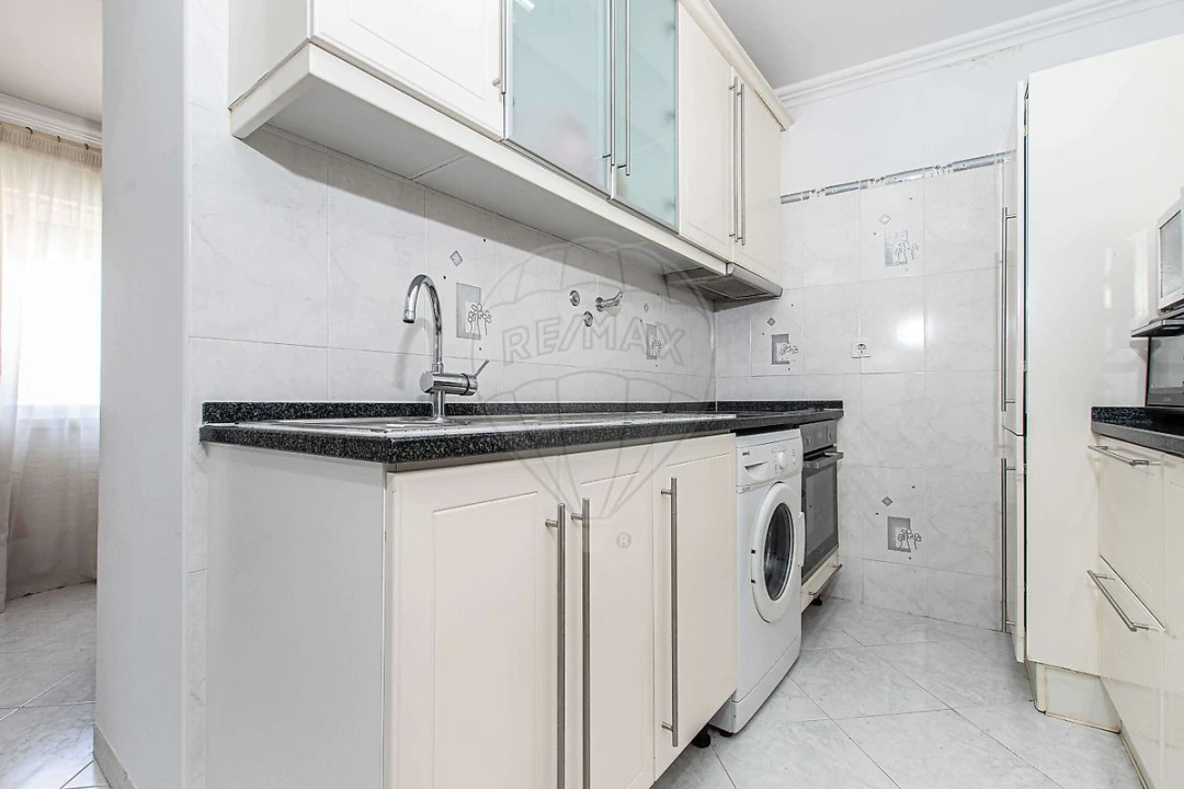 Prédio para Venda em Santa Iria de Azoia, São João da Talha e Bobadela Foto 10