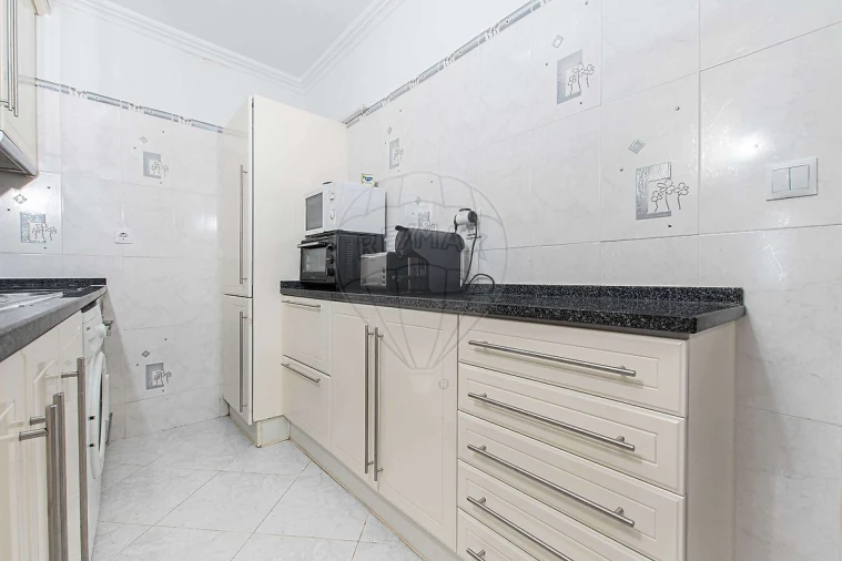 Prédio para Venda em Santa Iria de Azoia, São João da Talha e Bobadela Foto 7