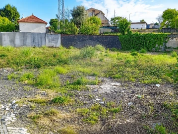 Terreno para Venda em São João da Madeira