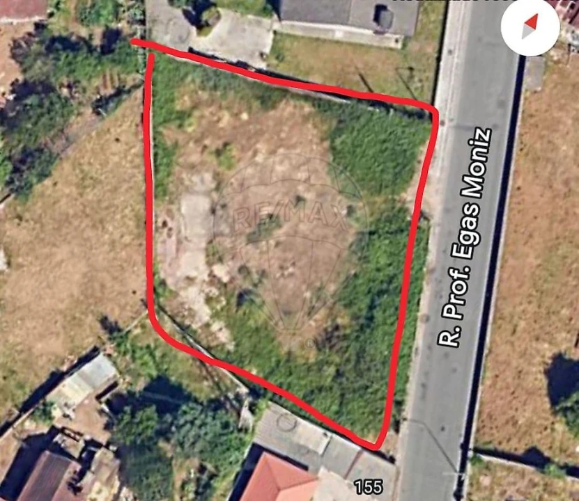 Terreno para Venda em São João da Madeira Foto 1