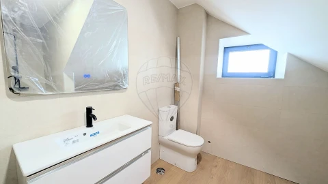 Apartamento T2 para Venda em Ovar, São João, Arada e São Vicente de Pereira Jusã