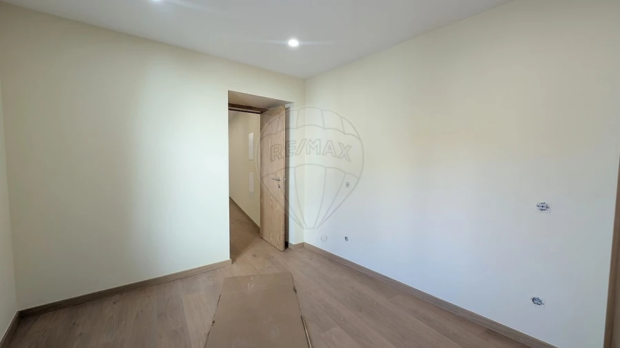 Apartamento T2 para Venda em Ovar, São João, Arada e São Vicente de Pereira Jusã Foto 13