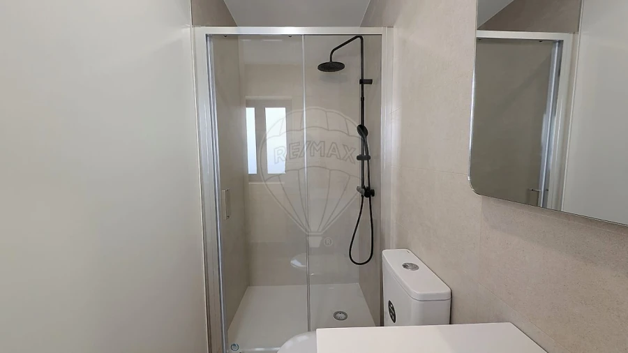 Apartamento T2 para Venda em Ovar, São João, Arada e São Vicente de Pereira Jusã Foto 2