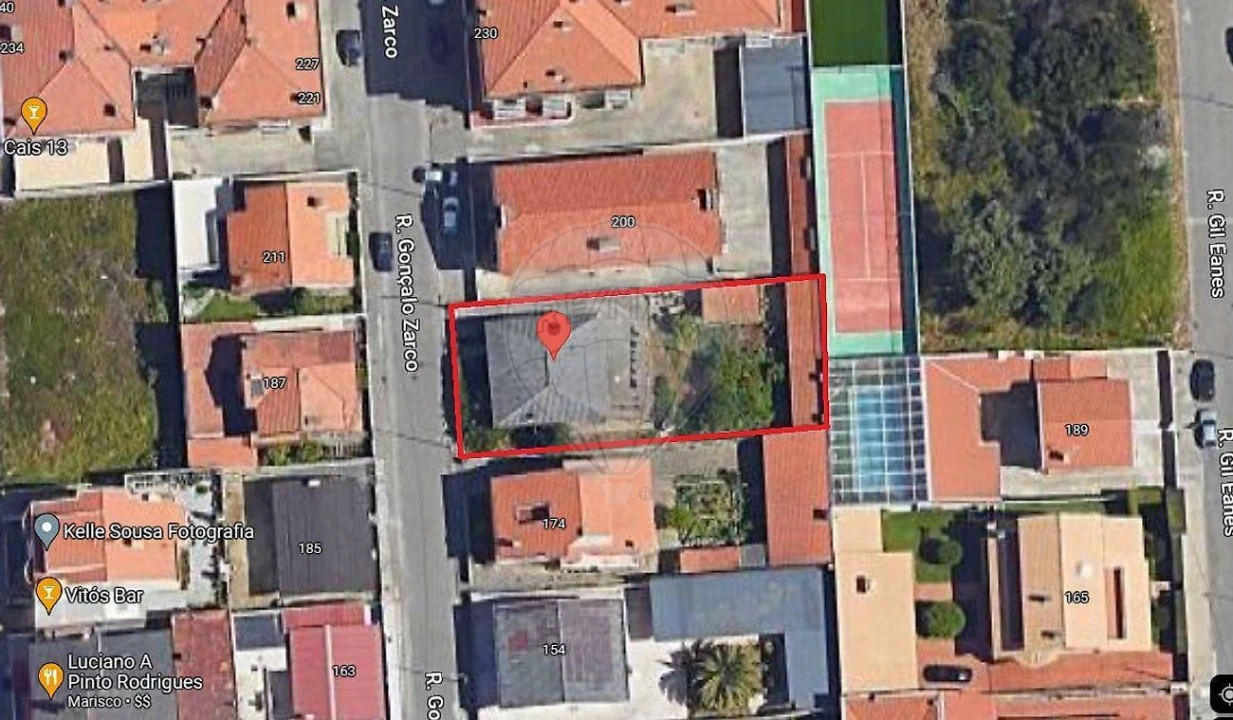 Moradia T7 para Venda em Esmoriz Foto 1