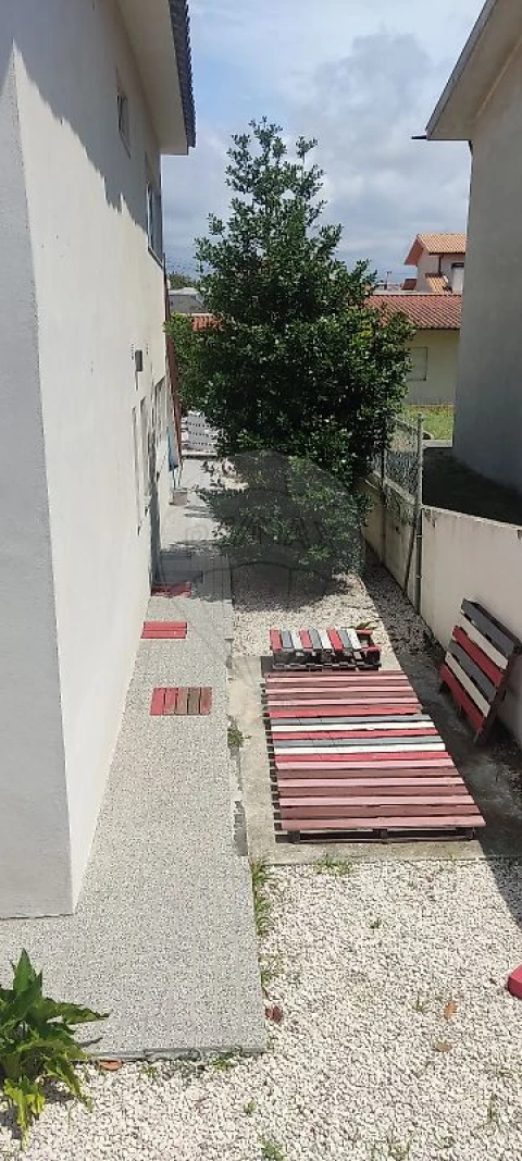 Moradia T7 para Venda em Esmoriz