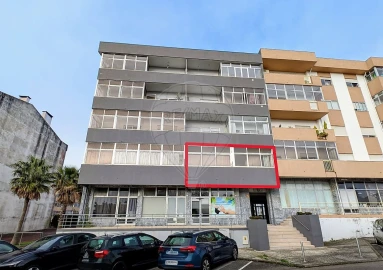 Apartamento T3 para Venda em Santa Maria da Feira, Travanca, Sanfins e Espargo