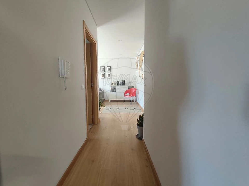 Apartamento T2 para Venda em Fânzeres e São Pedro da Cova Foto 14