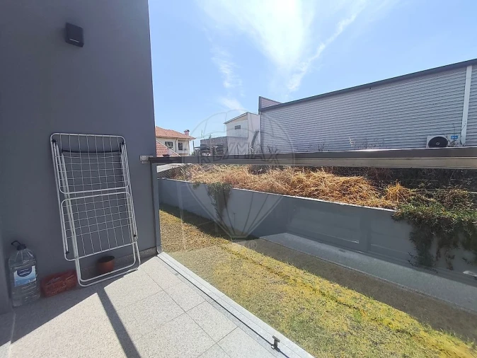 Apartamento T2 para Venda em Fânzeres e São Pedro da Cova Foto 17