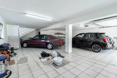 Moradia T4 para Venda em Anta e Guetim