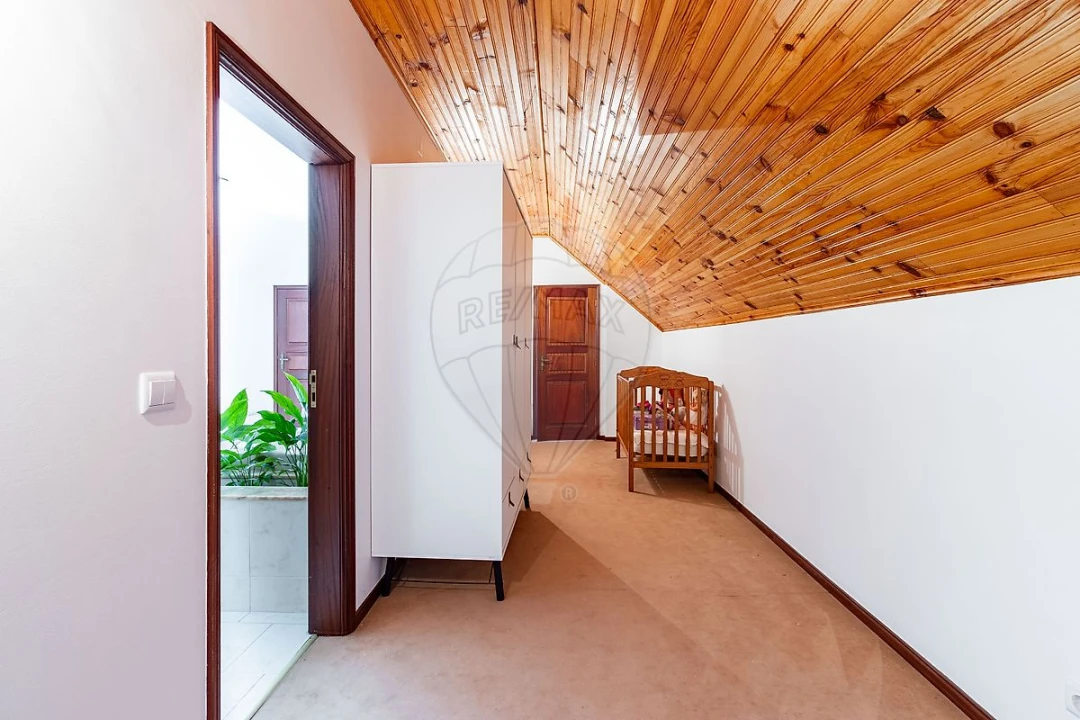 Moradia T4 para Venda em Anta e Guetim Foto 33