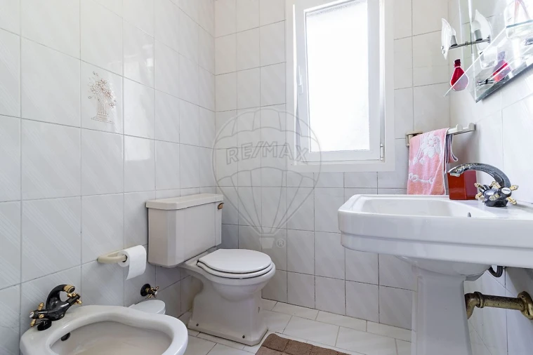 Moradia T4 para Venda em Anta e Guetim Foto 15