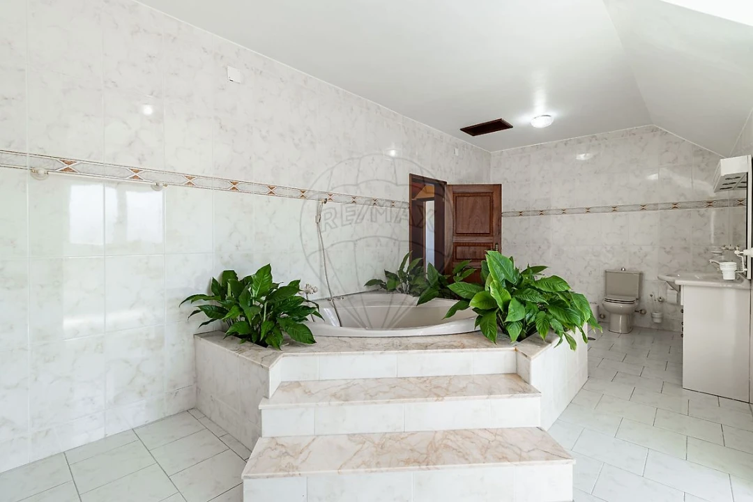 Moradia T4 para Venda em Anta e Guetim Foto 35