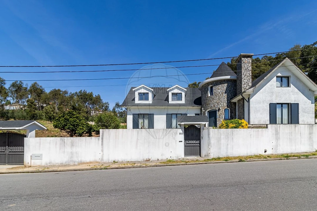 Moradia T4 para Venda em Anta e Guetim Foto 7