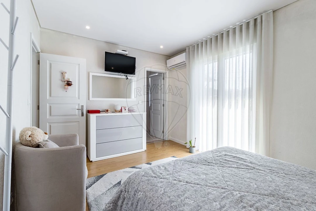 Moradia T4 para Venda em Anta e Guetim Foto 20