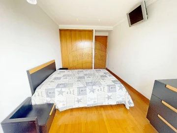 Apartamento T2 para Arrendamento em São Felix da Marinha