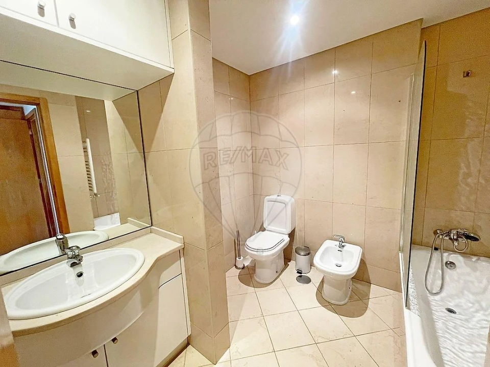 Apartamento T2 para Arrendamento em São Felix da Marinha Foto 3