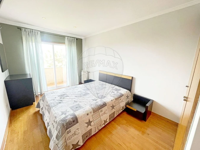 Apartamento T2 para Arrendamento em São Felix da Marinha Foto 6