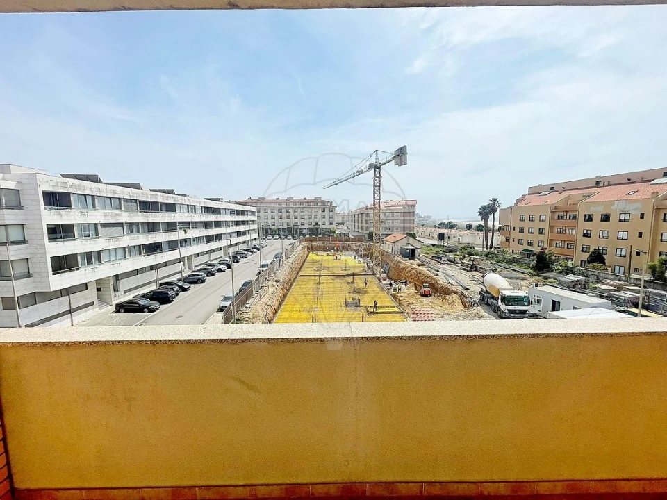 Apartamento T2 para Arrendamento em São Felix da Marinha Foto 11
