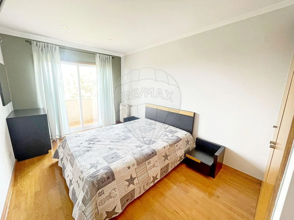 Apartamento T2 para Arrendamento em São Felix da Marinha Foto 6