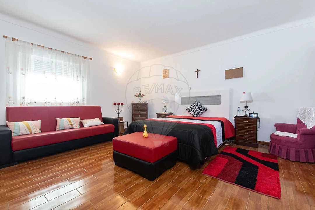 Moradia T6 para Venda em Alcoentre Foto 24