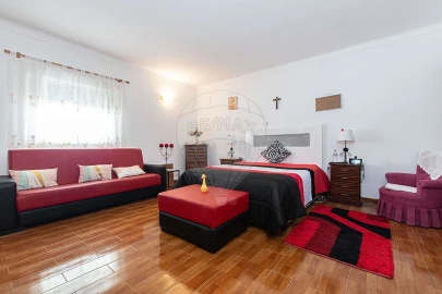 Moradia T6 para Venda em Alcoentre