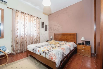 Moradia T6 para Venda em Alcoentre