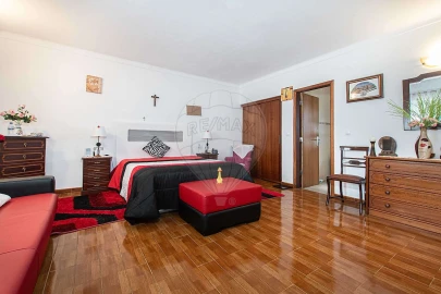 Moradia T6 para Venda em Alcoentre