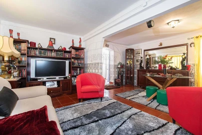 Moradia T6 para Venda em Alcoentre