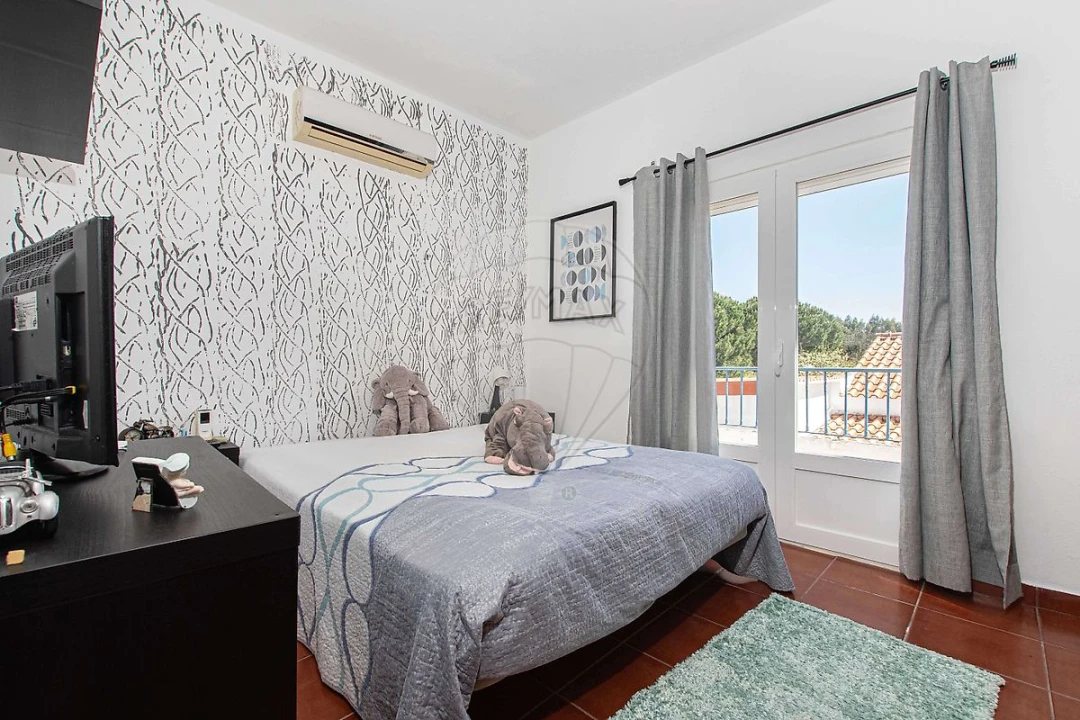 Moradia T6 para Venda em Alcoentre Foto 32