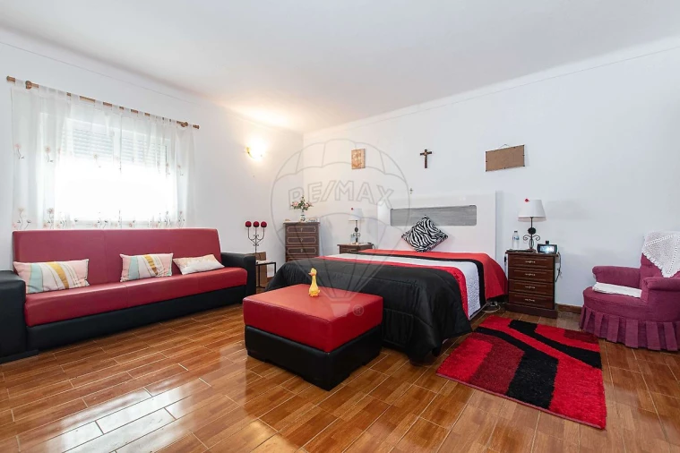 Moradia T6 para Venda em Alcoentre Foto 24