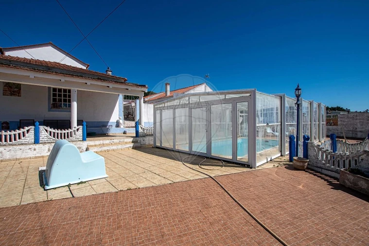 Moradia T6 para Venda em Alcoentre Foto 8