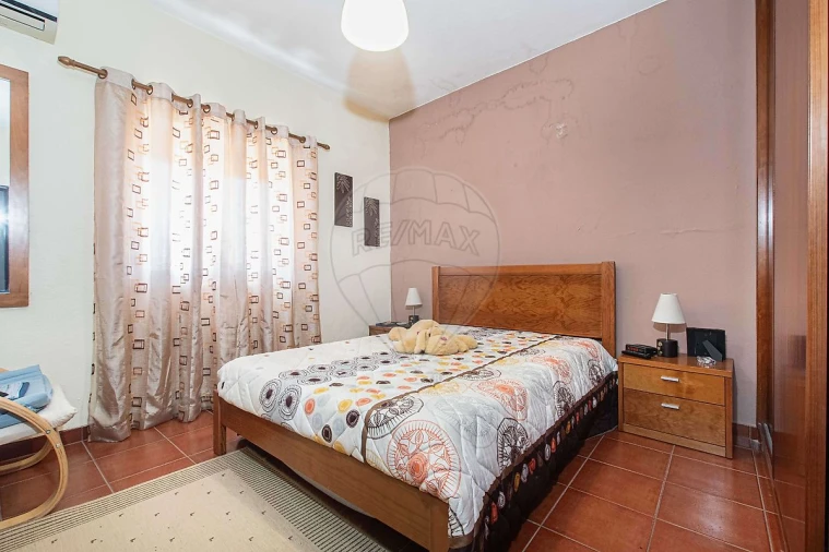 Moradia T6 para Venda em Alcoentre Foto 37