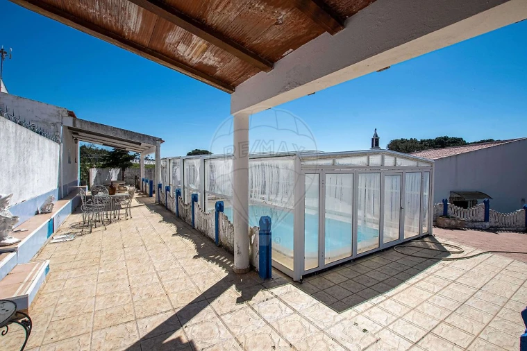 Moradia T6 para Venda em Alcoentre Foto 7