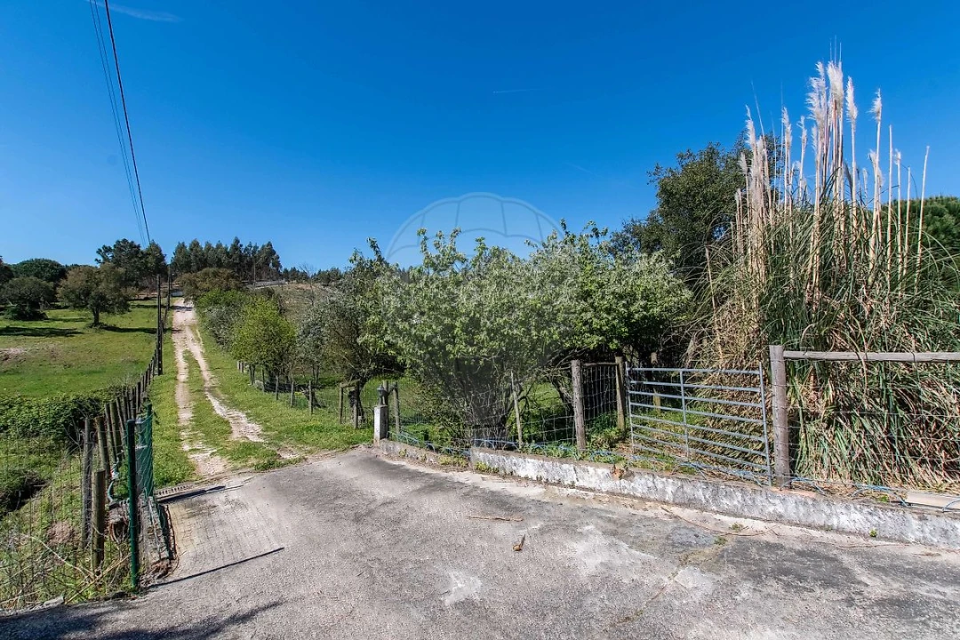 Moradia T6 para Venda em Alcoentre Foto 1