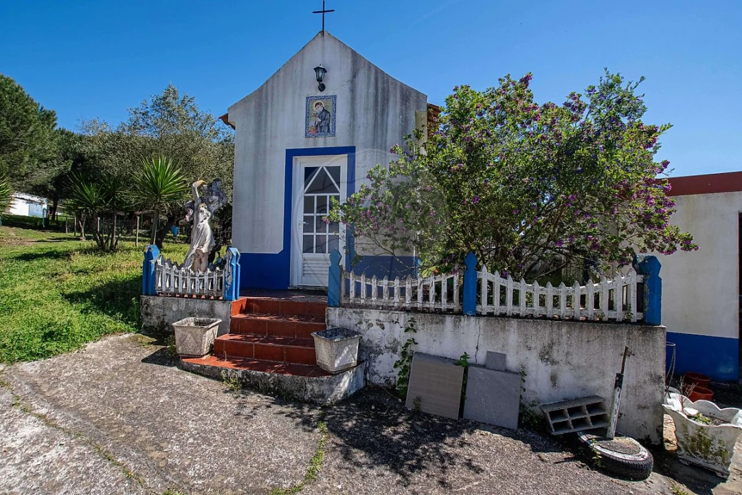 Moradia T6 para Venda em Alcoentre Foto 16