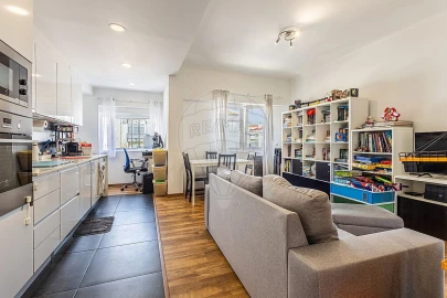 Apartamento T2 para Venda em Odivelas