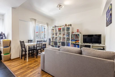 Apartamento T2 para Venda em Odivelas