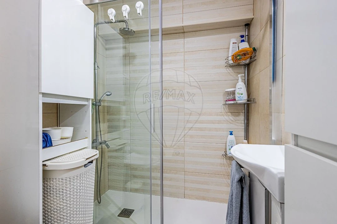 Apartamento T2 para Venda em Odivelas Foto 17