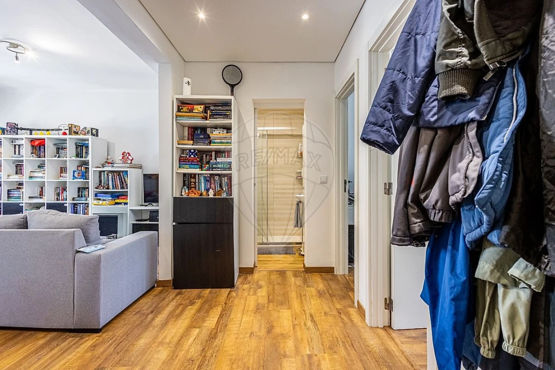 Apartamento T2 para Venda em Odivelas Foto 31