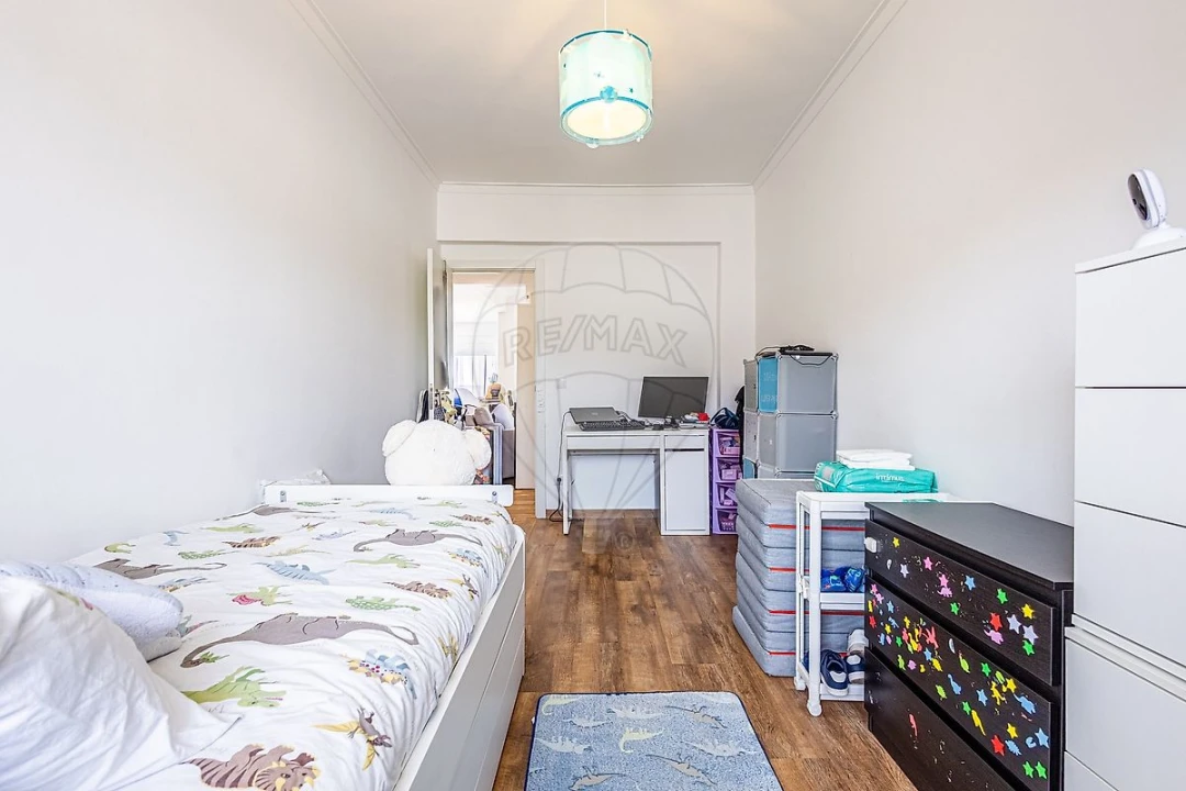 Apartamento T2 para Venda em Odivelas Foto 23